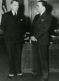 [ Les relations entre la GRC et le FBI deviennent officielles en 1937 ]