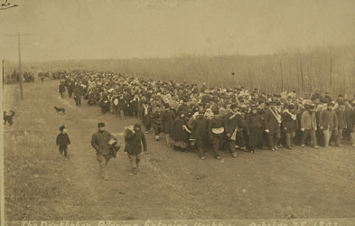 [ The 1902 mass trek of Doukhobors in Saskatchewan, Thomas V. Simpson, UBC Special Collections 25-6 ]