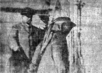 [ Marie-Anne Houde entrant au palais de justice, La Presse (Montral),   ]