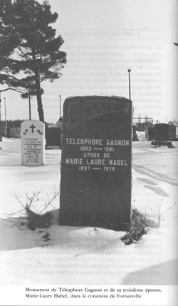 [ Pierre tombale de Tlesphore Gagnon, Alonzo Le Blanc et Roger Chamberland,   ]