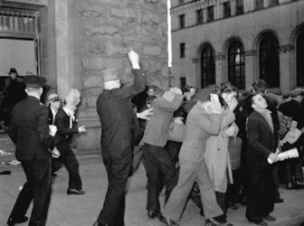 [ Vancouver police attack unemployed protesters ]