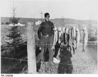 [ Tom Thomson ]