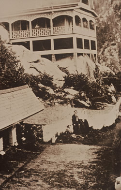 [ La maison de Verigin  Brilliant, dtruite par un incendie criminel en avril 1924; les Fils de la libert sont des suspects, Au dbut des annes vingt, Unknown, Koozma Tarasoff personal collection 1107 ]